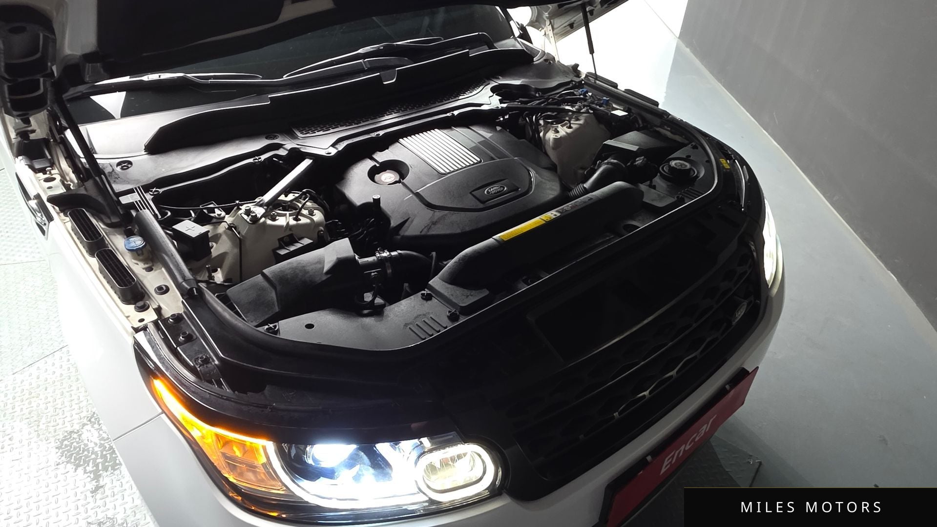 Land Rover Range Rover Sport 2016 — миниатюра 6