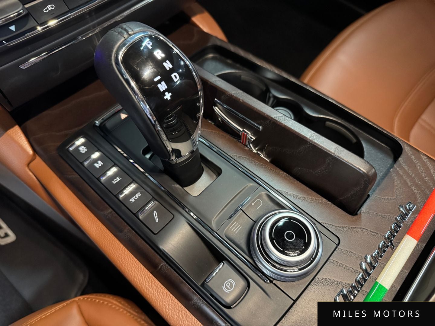 Maserati Quattroporte 2017 — миниатюра 10