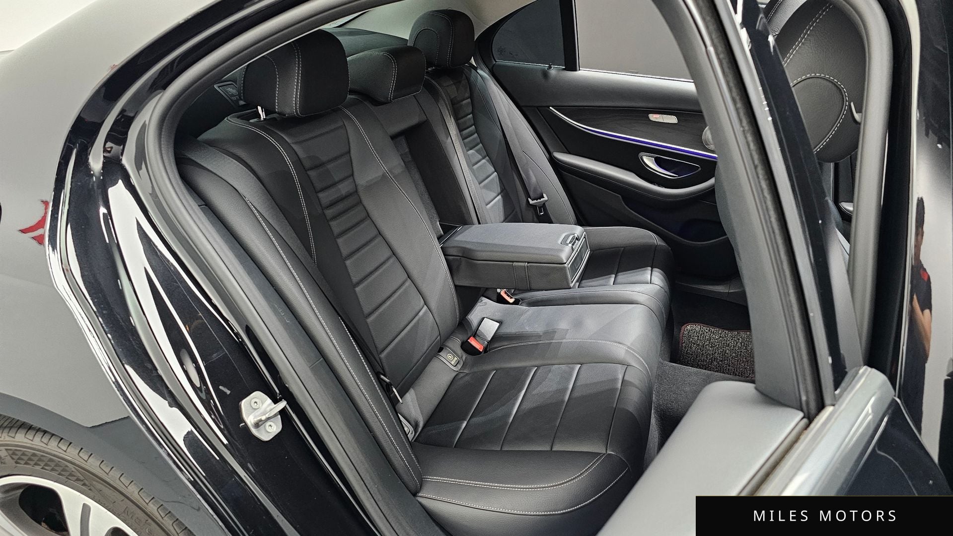 Mercedes-Benz E-Class W213 2017 — миниатюра 11