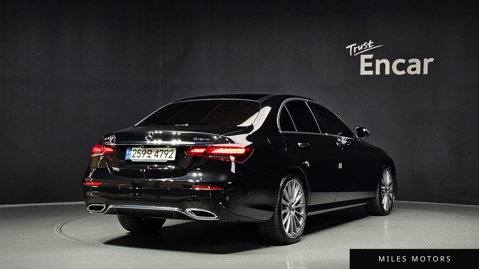 Mercedes-Benz E-Class W213 2022 — миниатюра 2