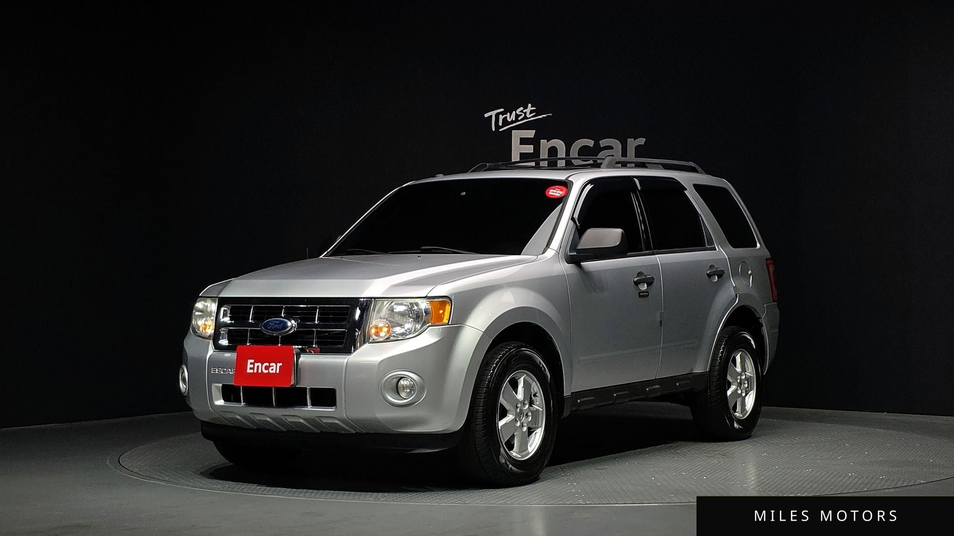 Ford Escape 2011 — фото 1 из 12