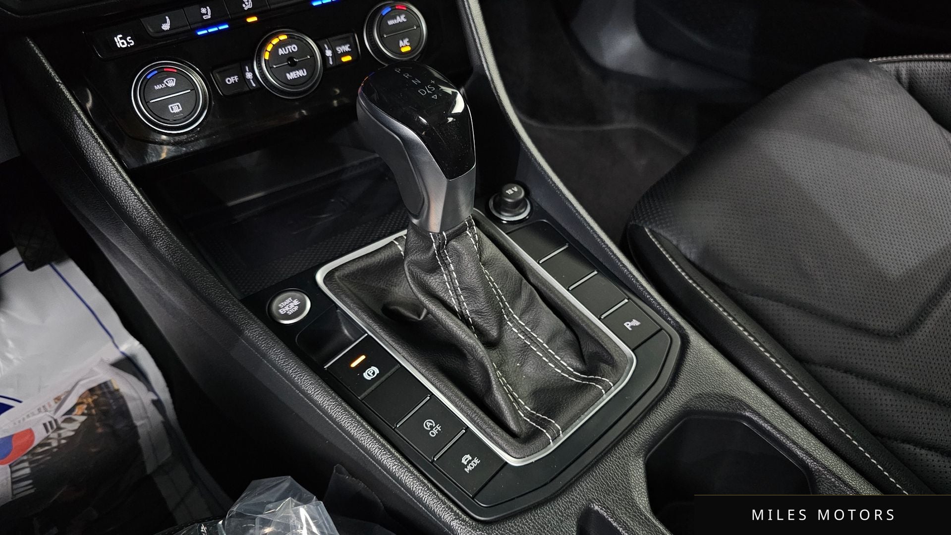 Volkswagen Jetta 2024 — миниатюра 9