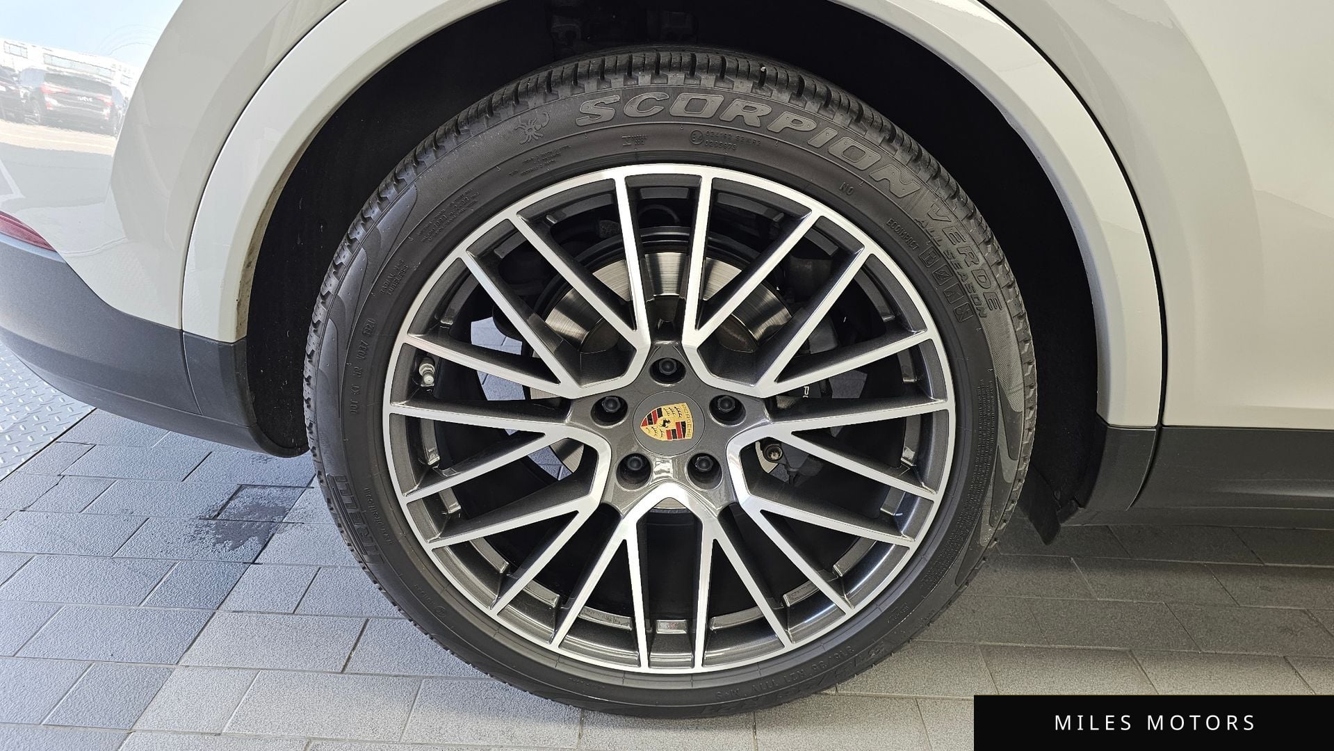 Porsche Cayenne 2022 — миниатюра 5