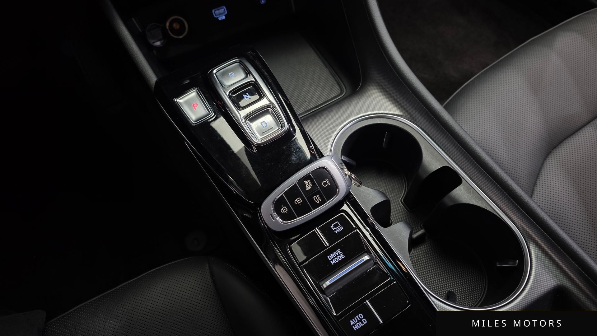 Hyundai Sonata 2023 — миниатюра 9
