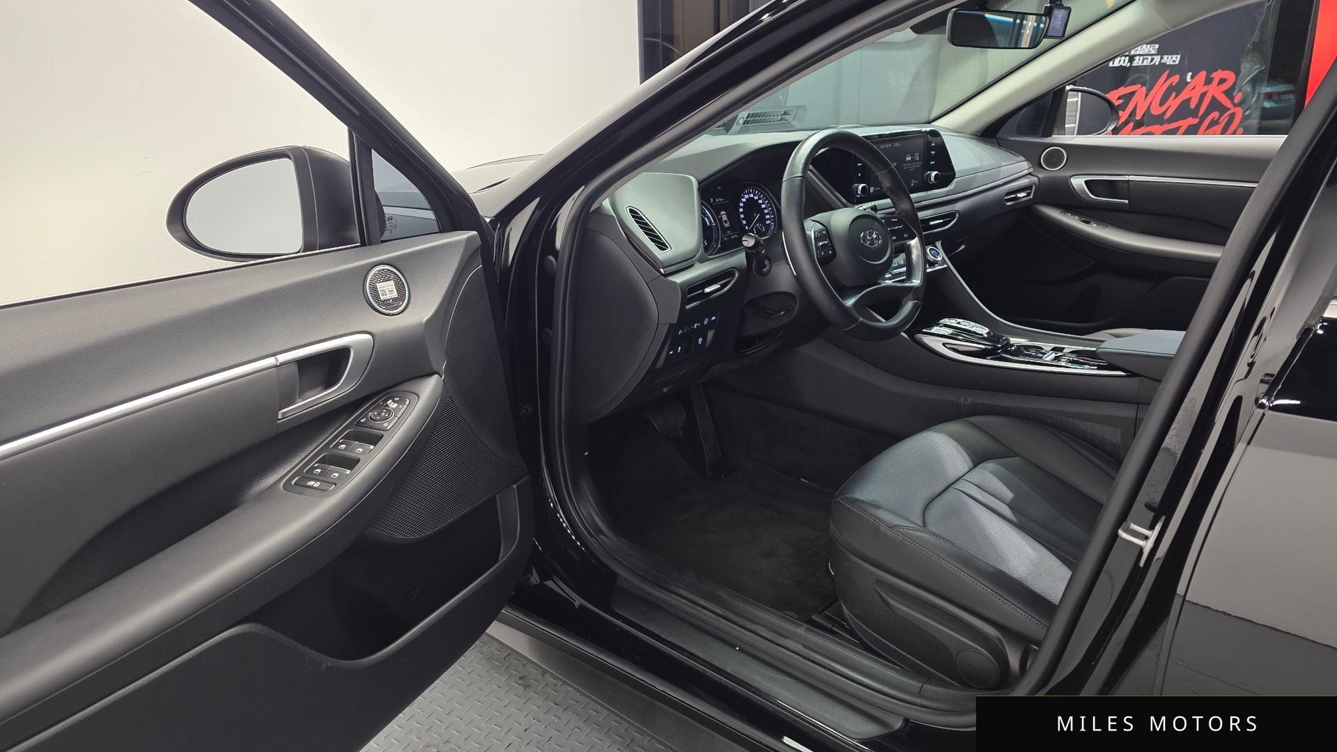 Hyundai Sonata 2023 — миниатюра 10