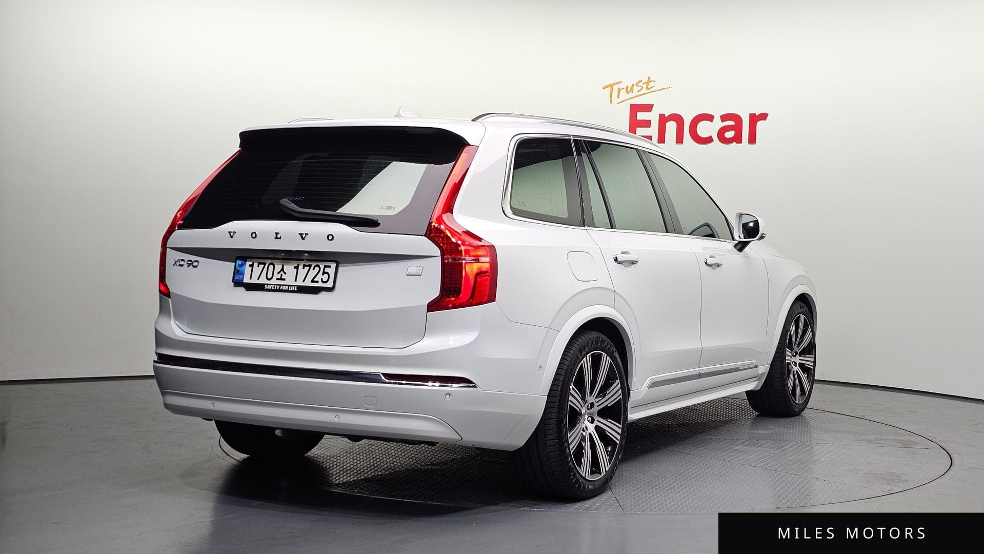 Volvo XC90 2023 — миниатюра 2