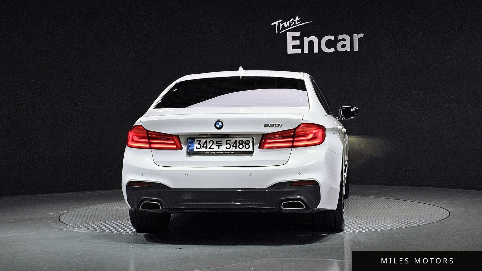 BMW 5 Series (G30) 2020 — миниатюра 4
