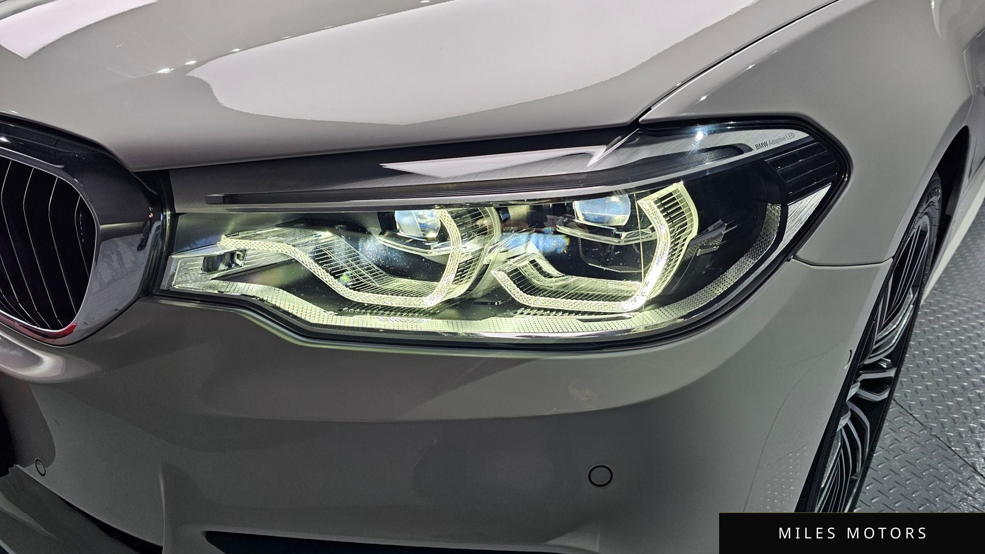 BMW 5 Series (G30) 2020 — миниатюра 8
