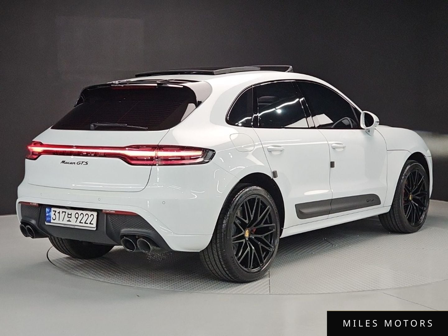 Porsche Macan 2023 — миниатюра 4