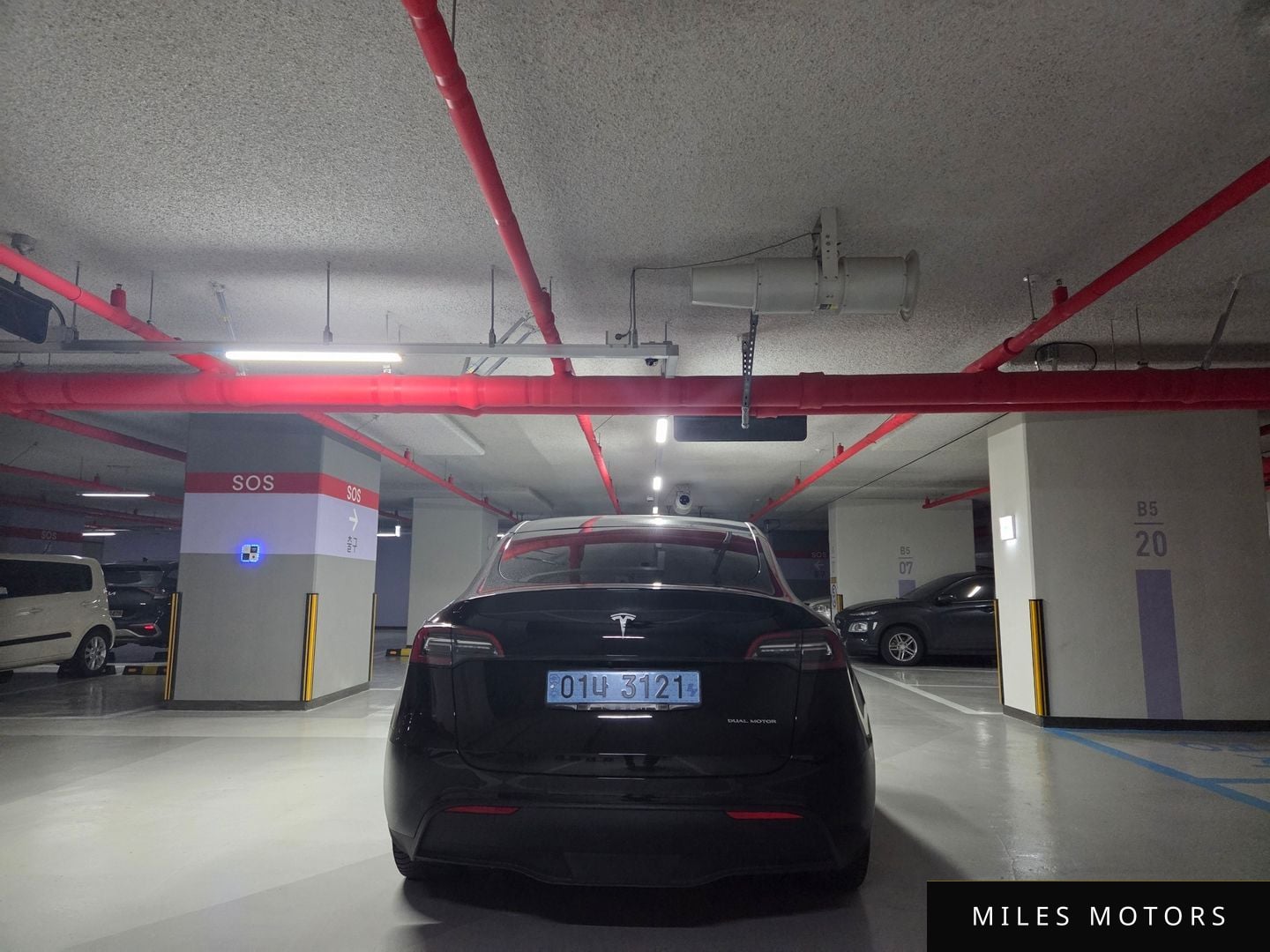Tesla Model Y 2021 — миниатюра 4