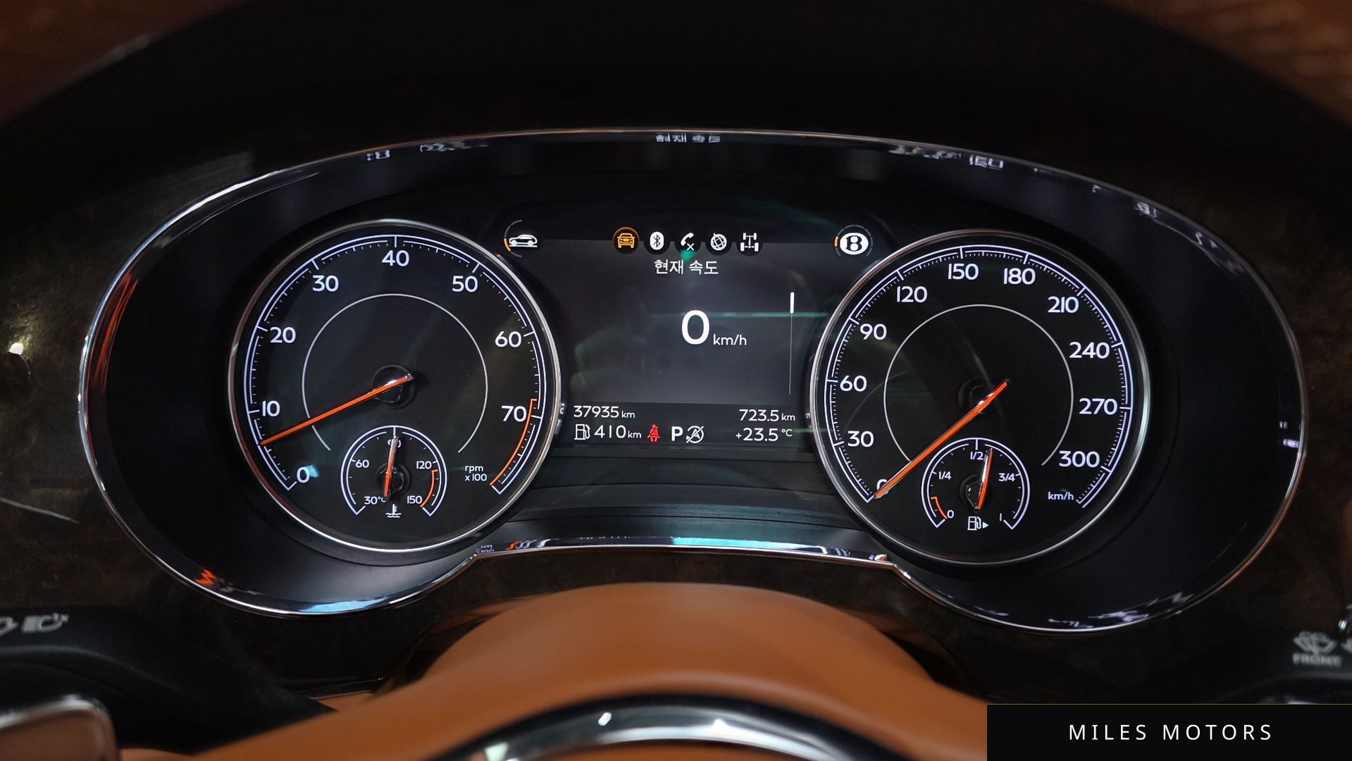 Bentley Bentayga 2019 — миниатюра 11