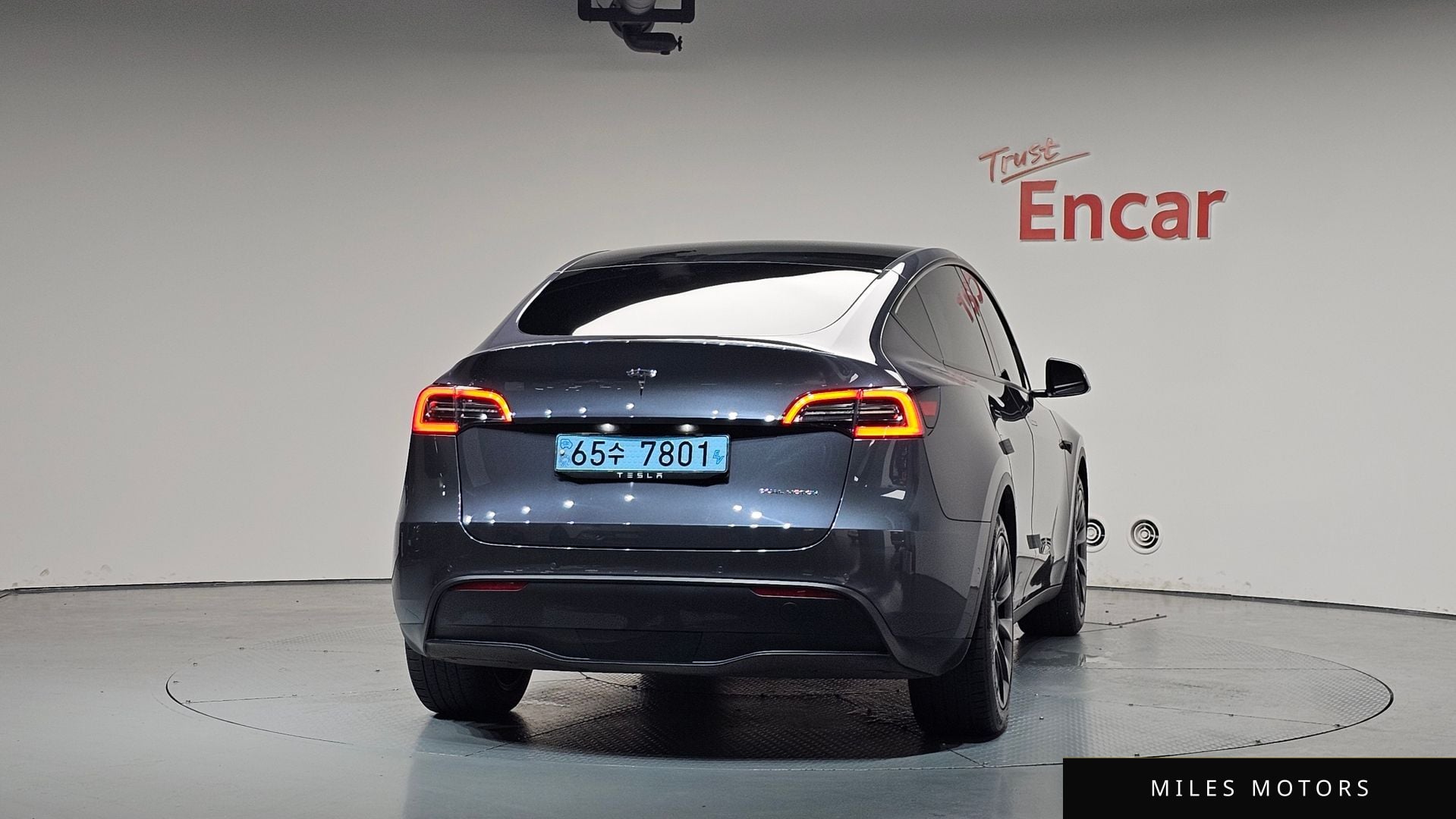 Tesla Model Y 2021 — миниатюра 3