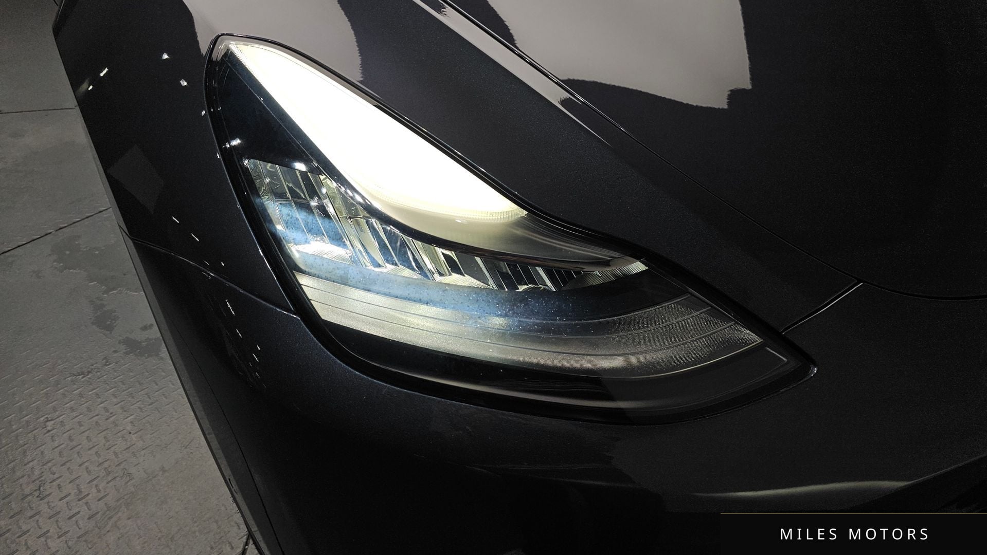 Tesla Model Y 2021 — миниатюра 7