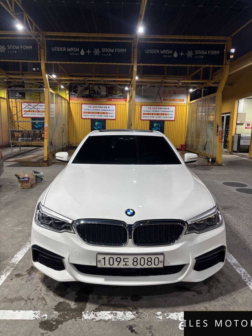 BMW 5 Series (G30) 2018 — фото 1 из 12