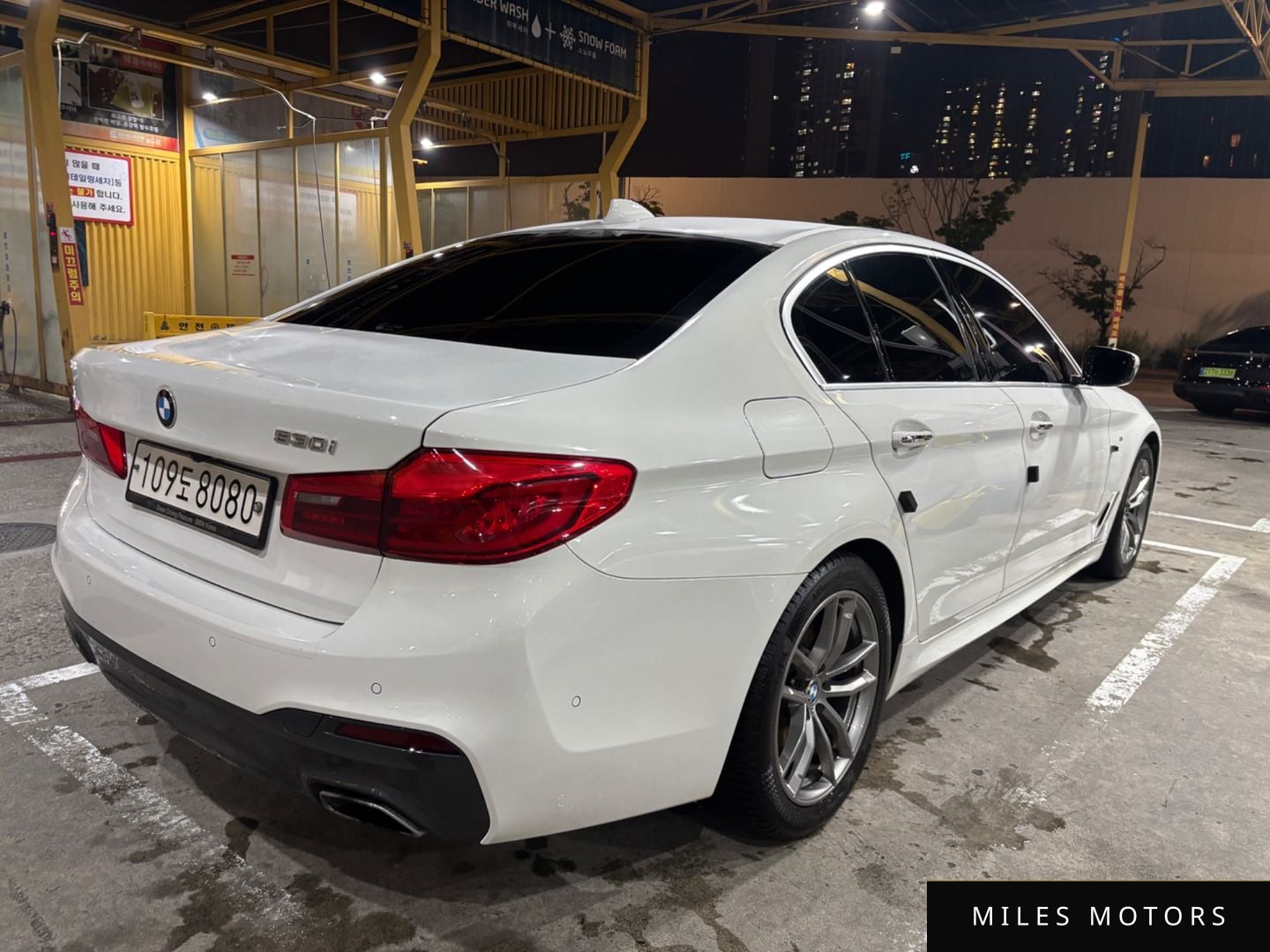 BMW 5 Series (G30) 2018 — миниатюра 5