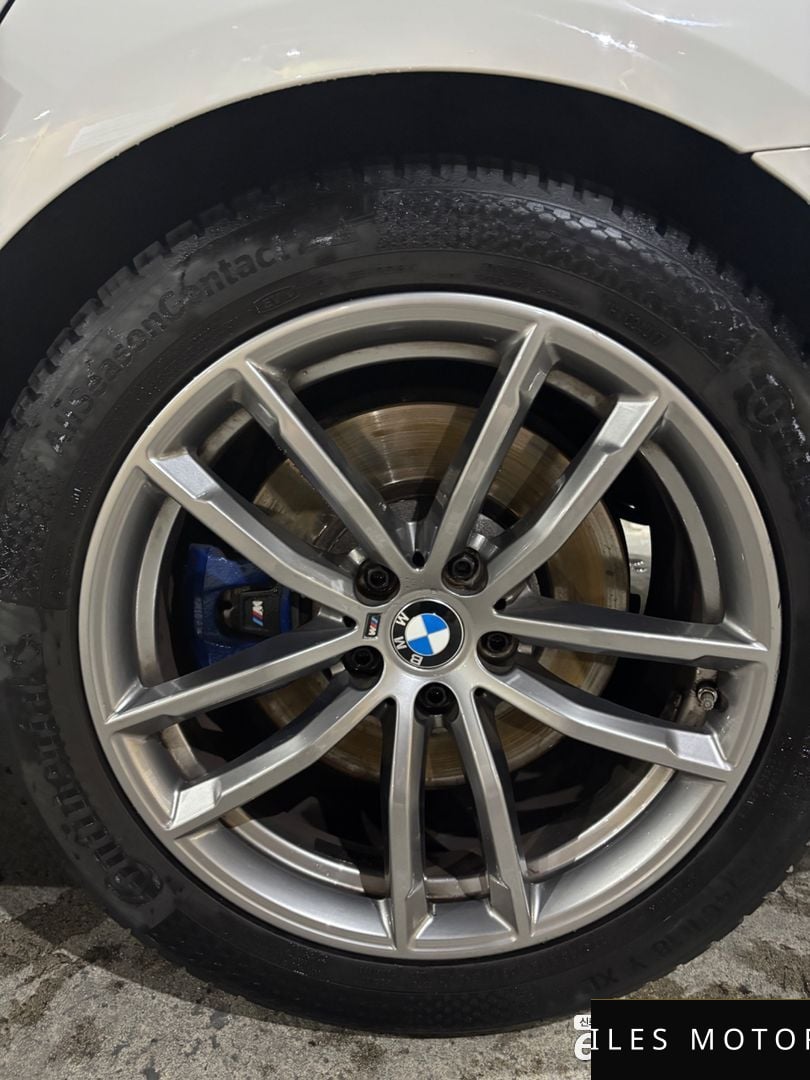 BMW 5 Series (G30) 2018 — миниатюра 8