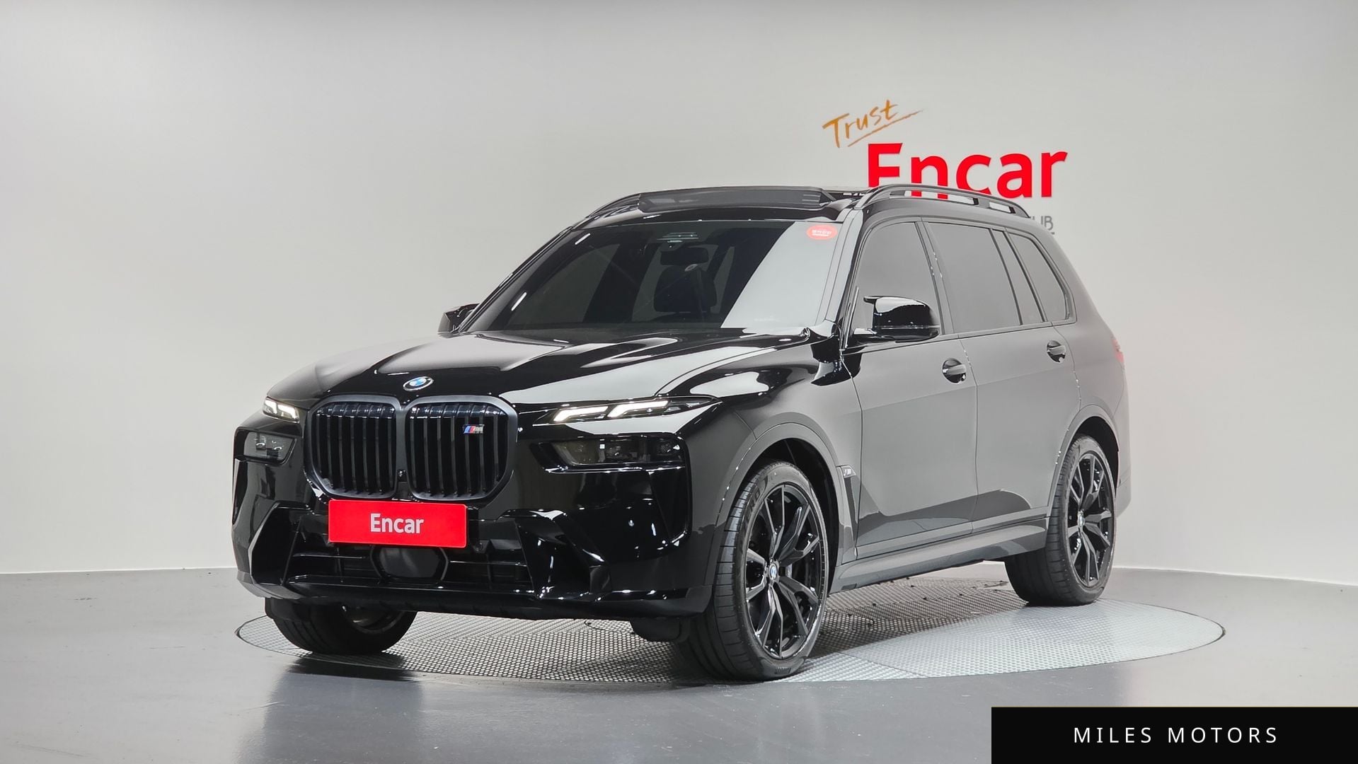 BMW X7 (G07) 2025 — фото 1 из 12