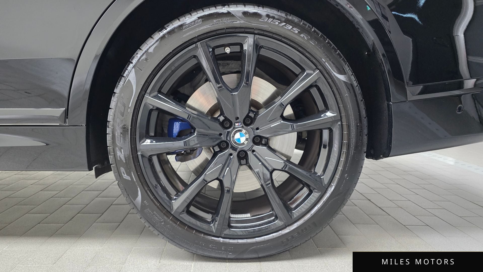 BMW X7 (G07) 2025 — миниатюра 7