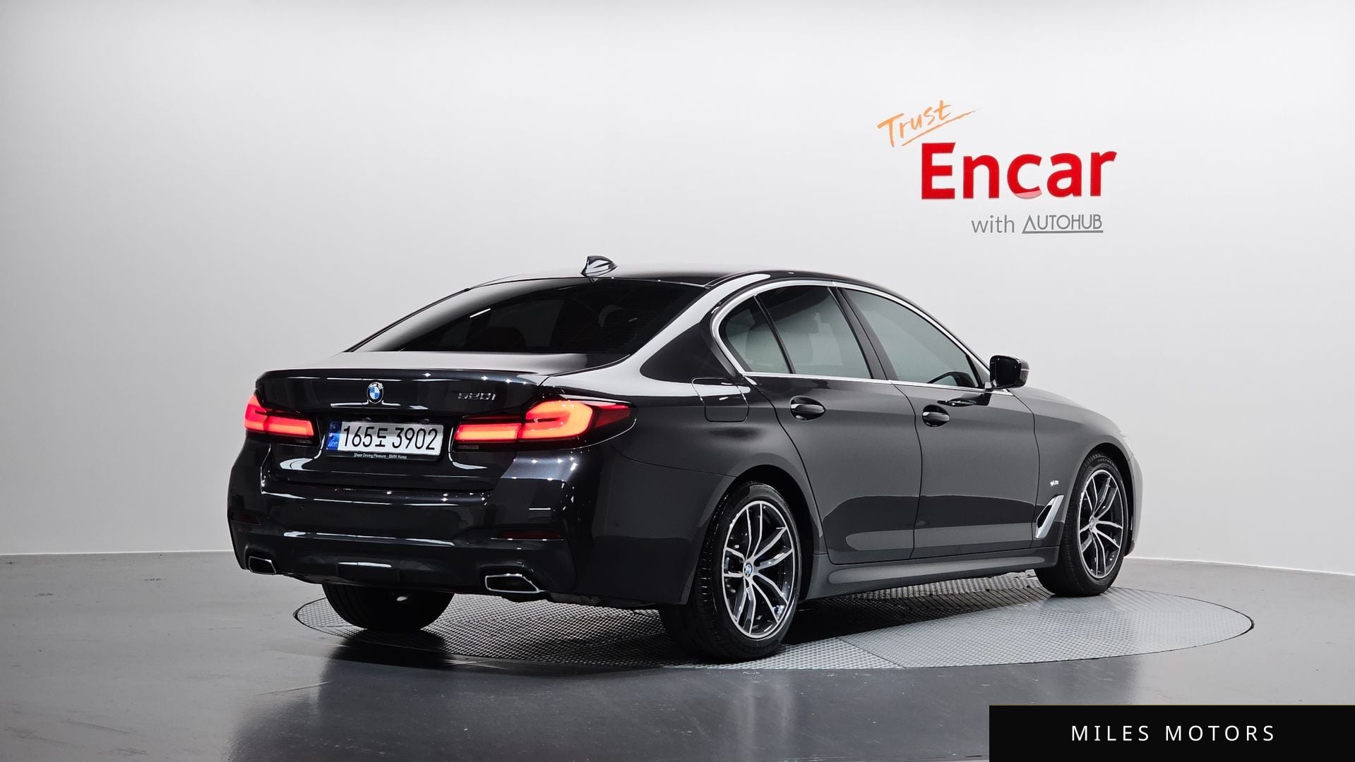 BMW 5 Series (G30) 2023 — миниатюра 2
