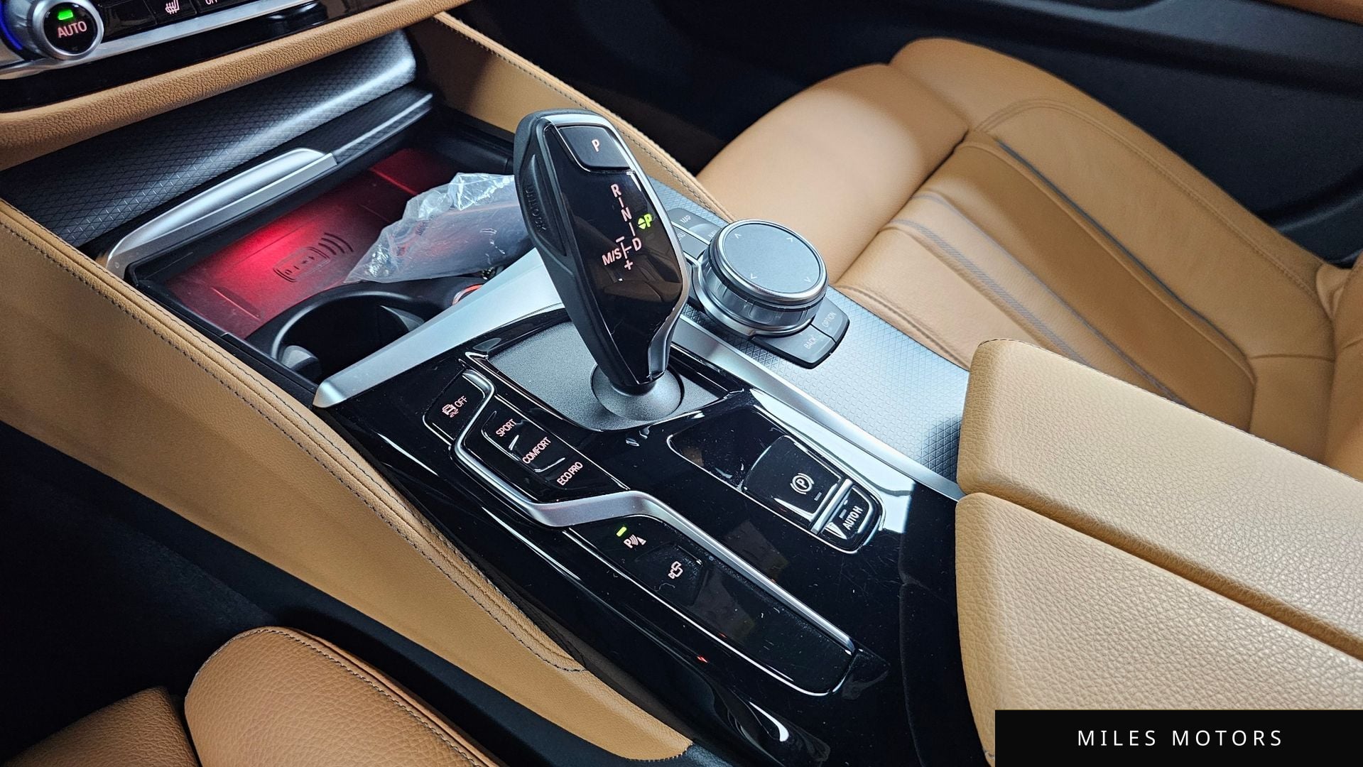 BMW 5 Series (G30) 2023 — миниатюра 12