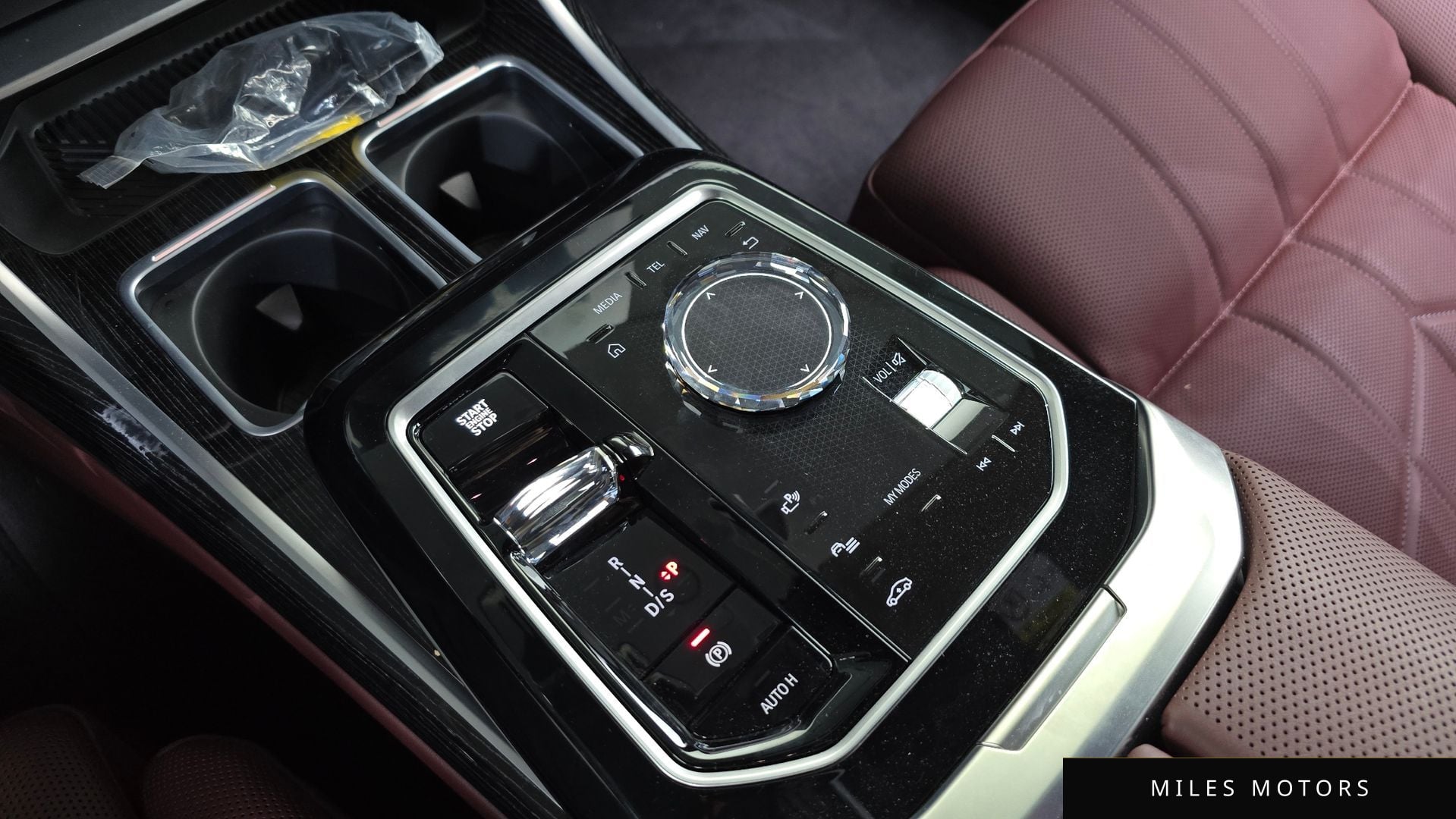 BMW 7 Series (G70) 2025 — миниатюра 12