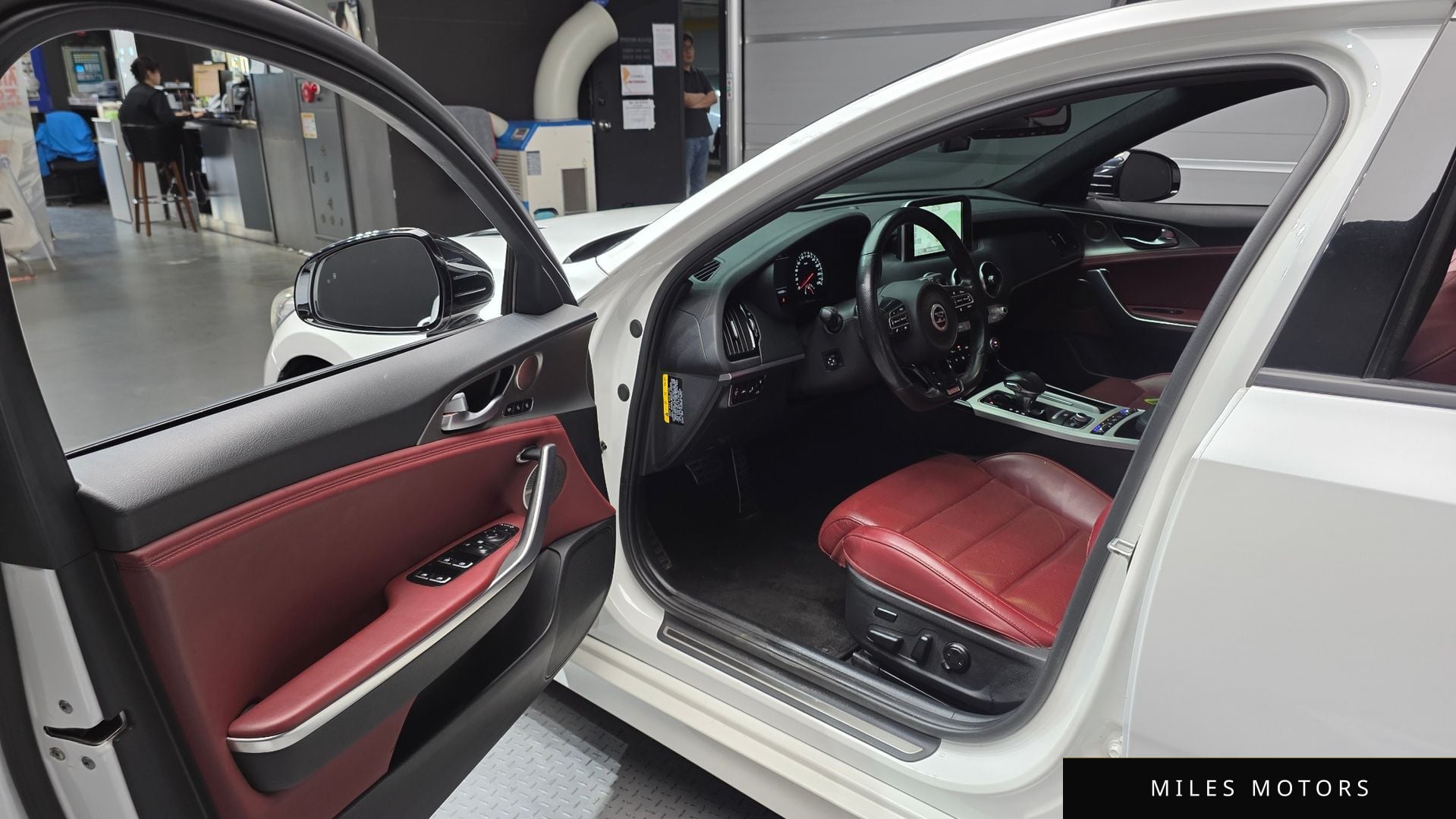 Kia Stinger 2018 — миниатюра 10