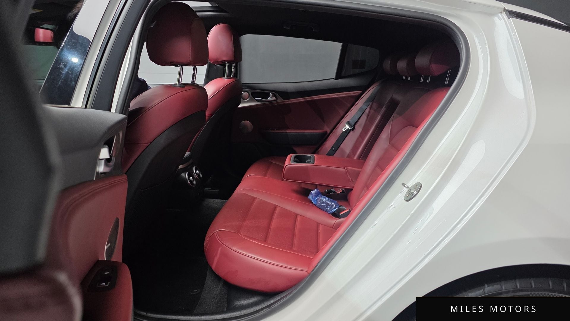 Kia Stinger 2018 — миниатюра 12