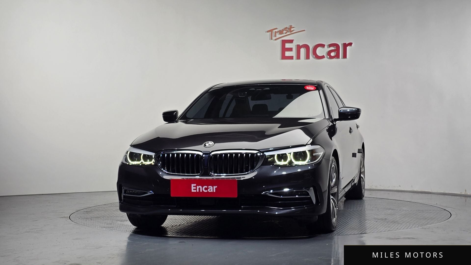 BMW 5 Series (G30) 2019 — миниатюра 3