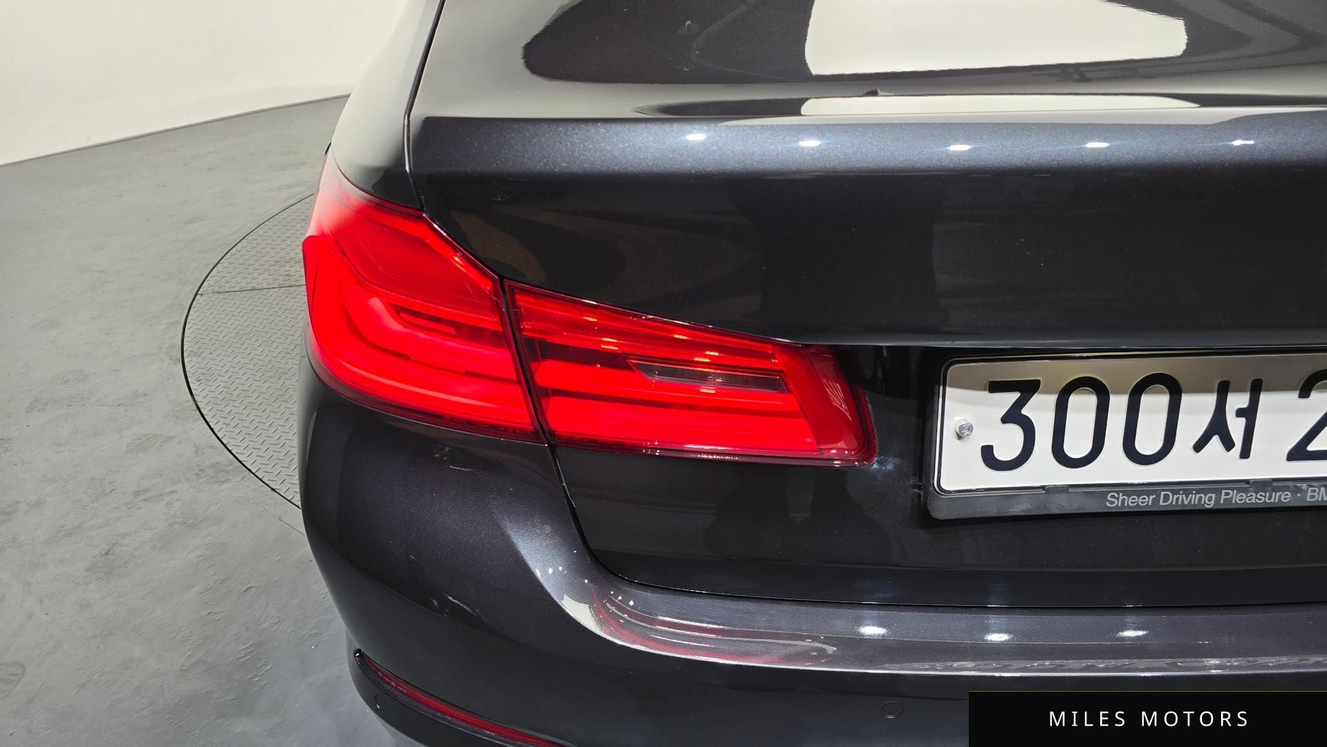 BMW 5 Series (G30) 2019 — миниатюра 9