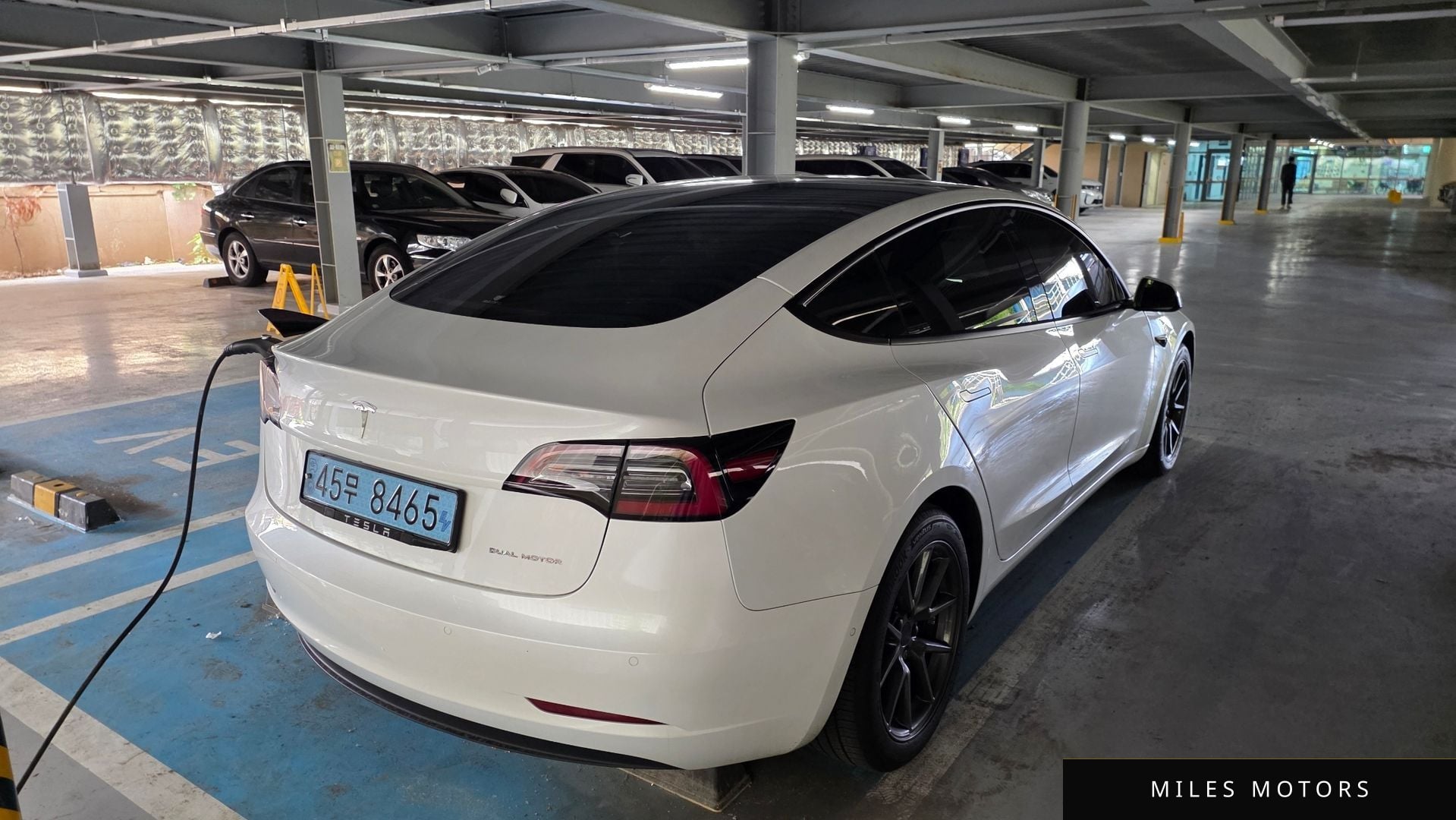 Tesla Model 3 2022 — миниатюра 2
