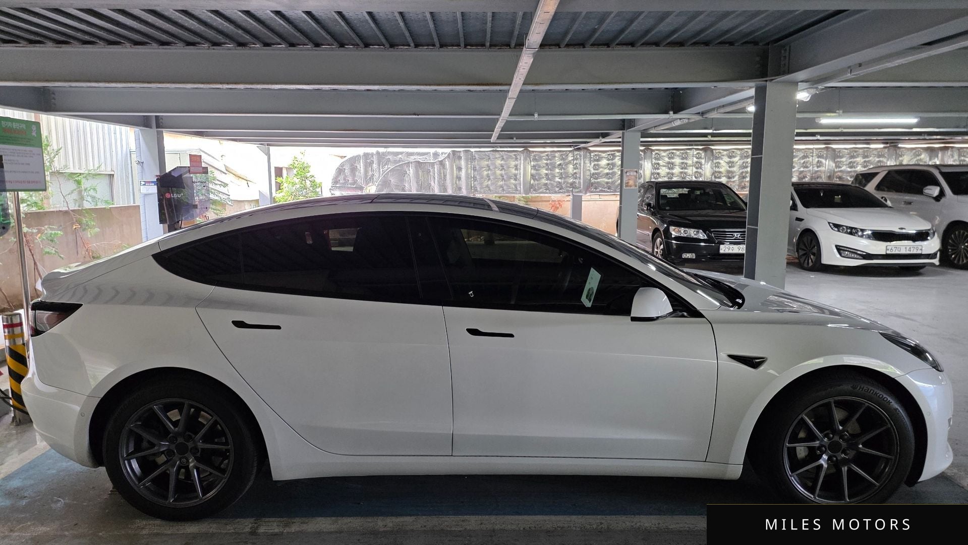 Tesla Model 3 2022 — миниатюра 10