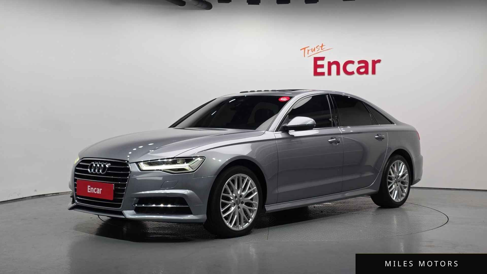 Audi A6 2018 — фото 1 из 12
