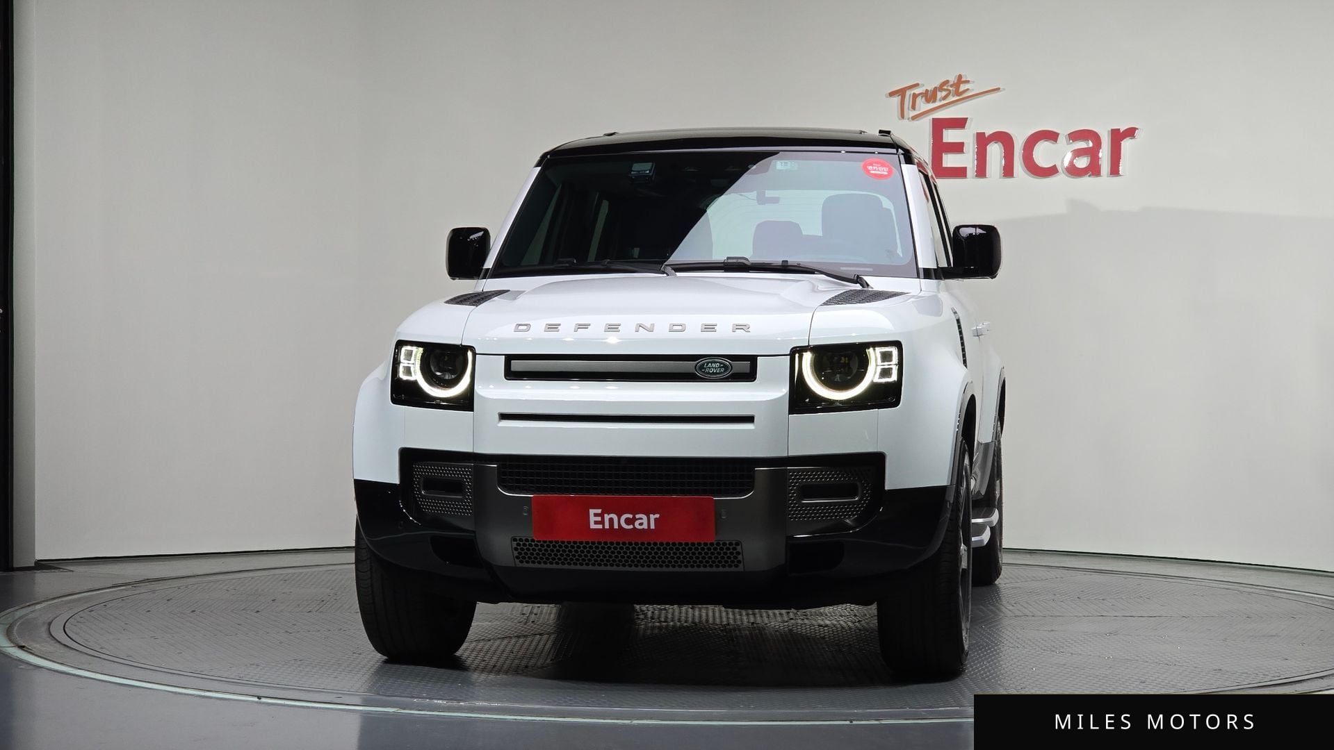 Land Rover Defender 2024 — миниатюра 3