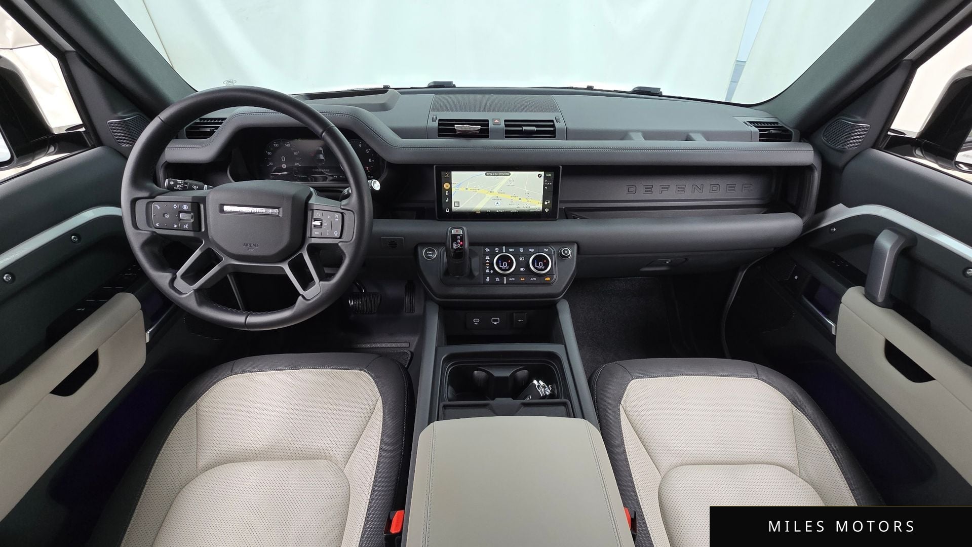Land Rover Defender 2024 — миниатюра 10