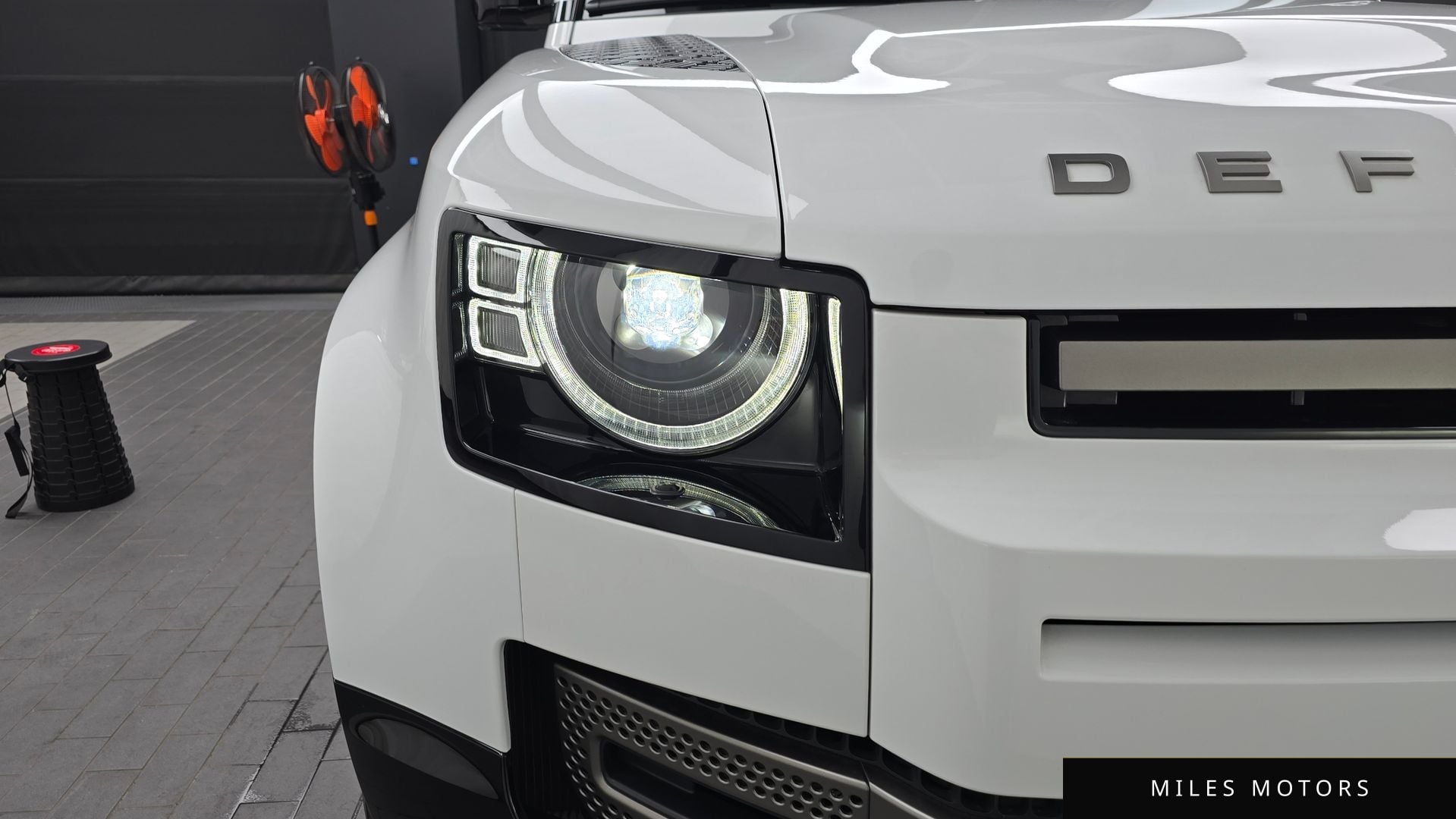 Land Rover Defender 2024 — миниатюра 8
