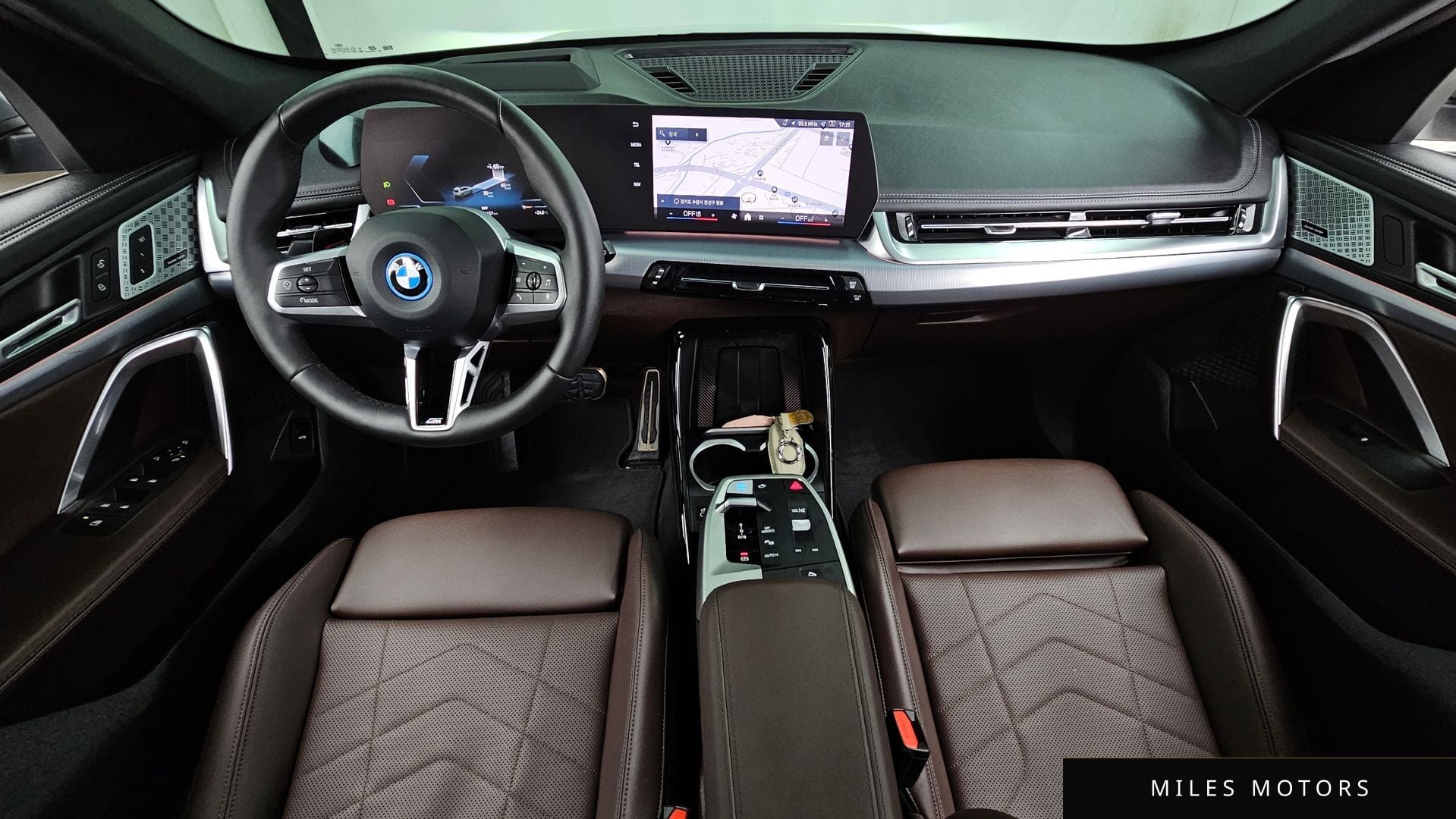 BMW iX1 (U11) 2025 — миниатюра 10