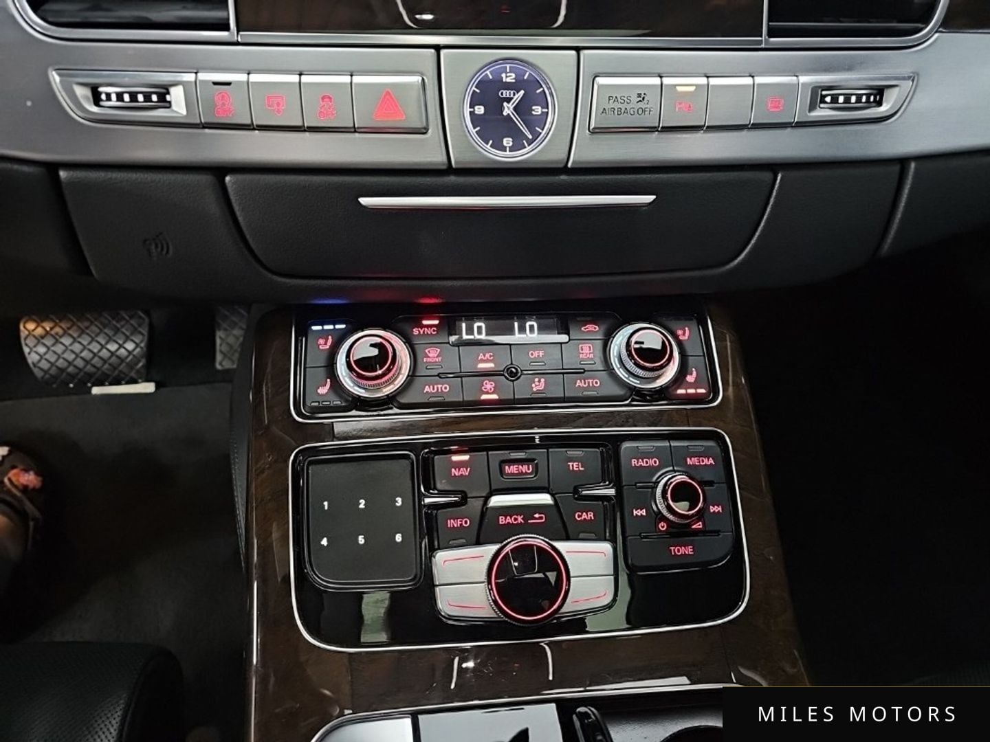 Audi A8 2015 — миниатюра 11
