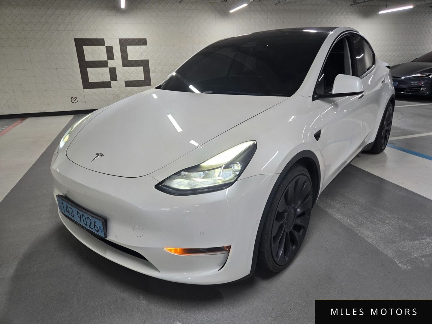 Tesla Model Y 2021 — фото 1 из 12