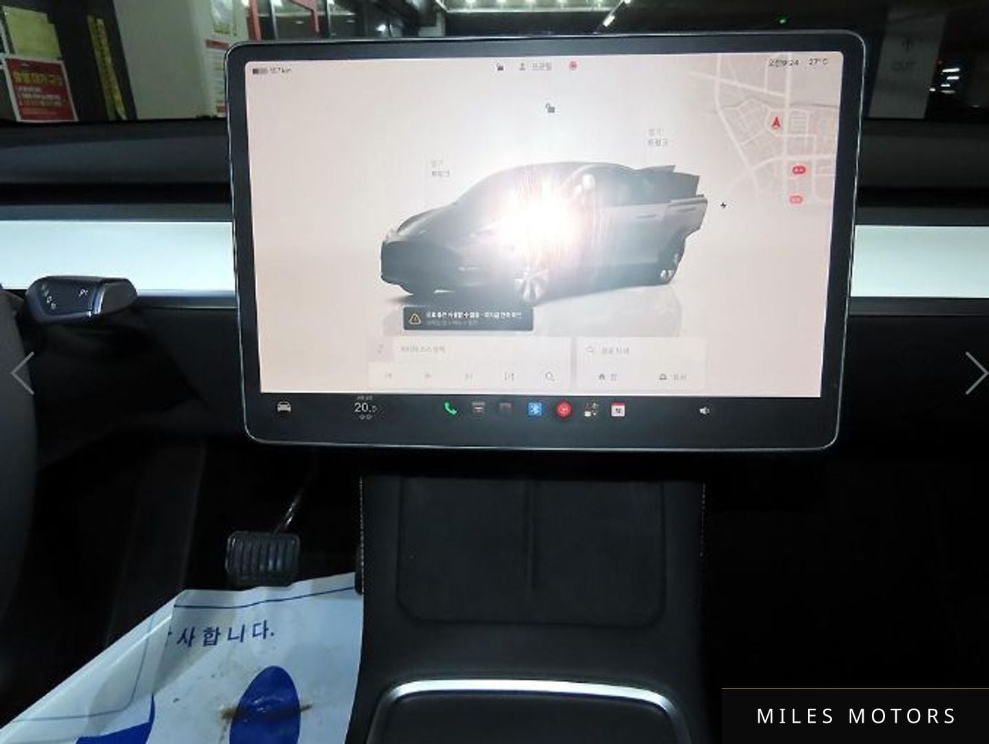 Tesla Model Y 2023 — миниатюра 11