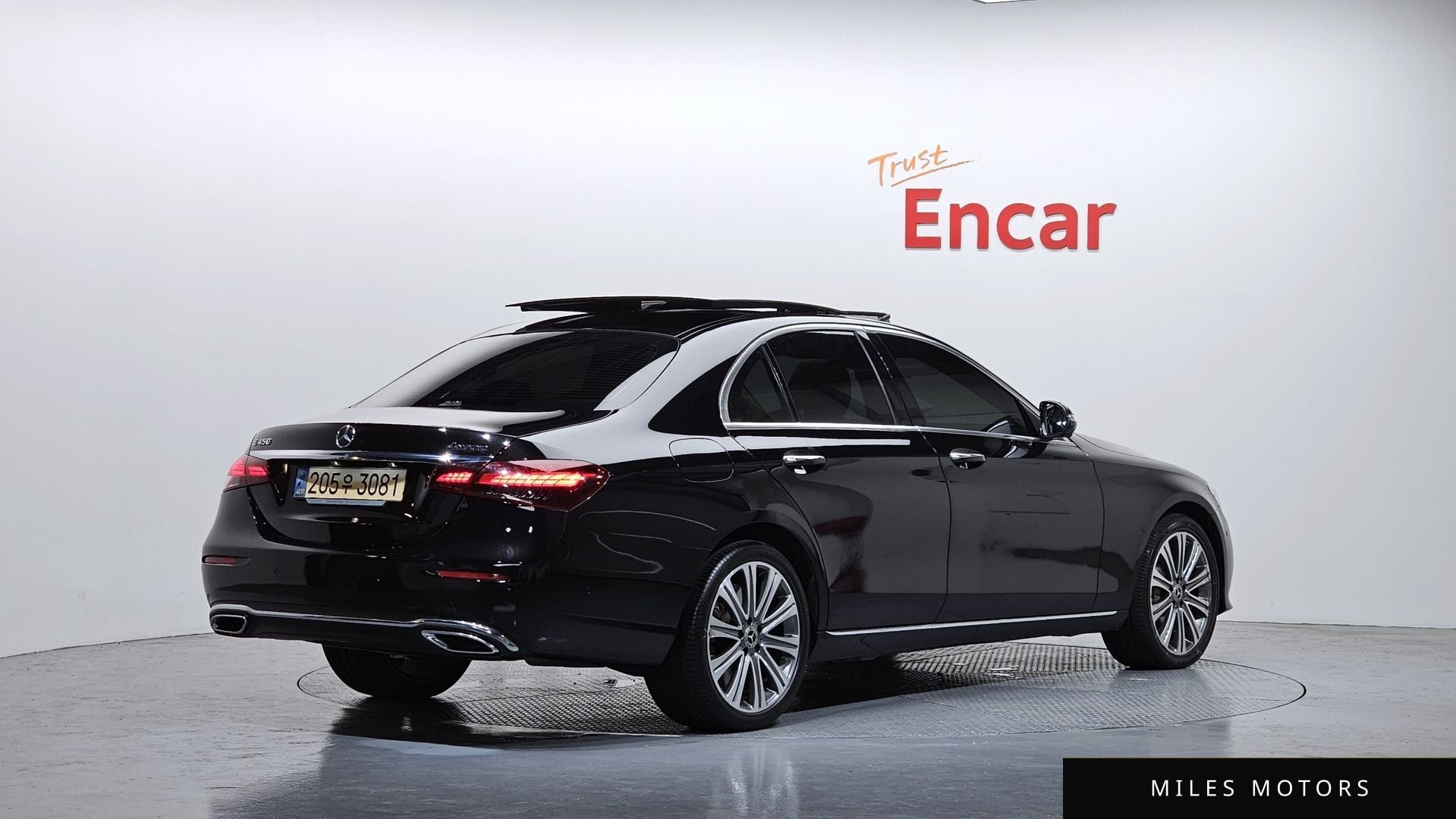 Mercedes-Benz E-Class W213 2021 — миниатюра 2