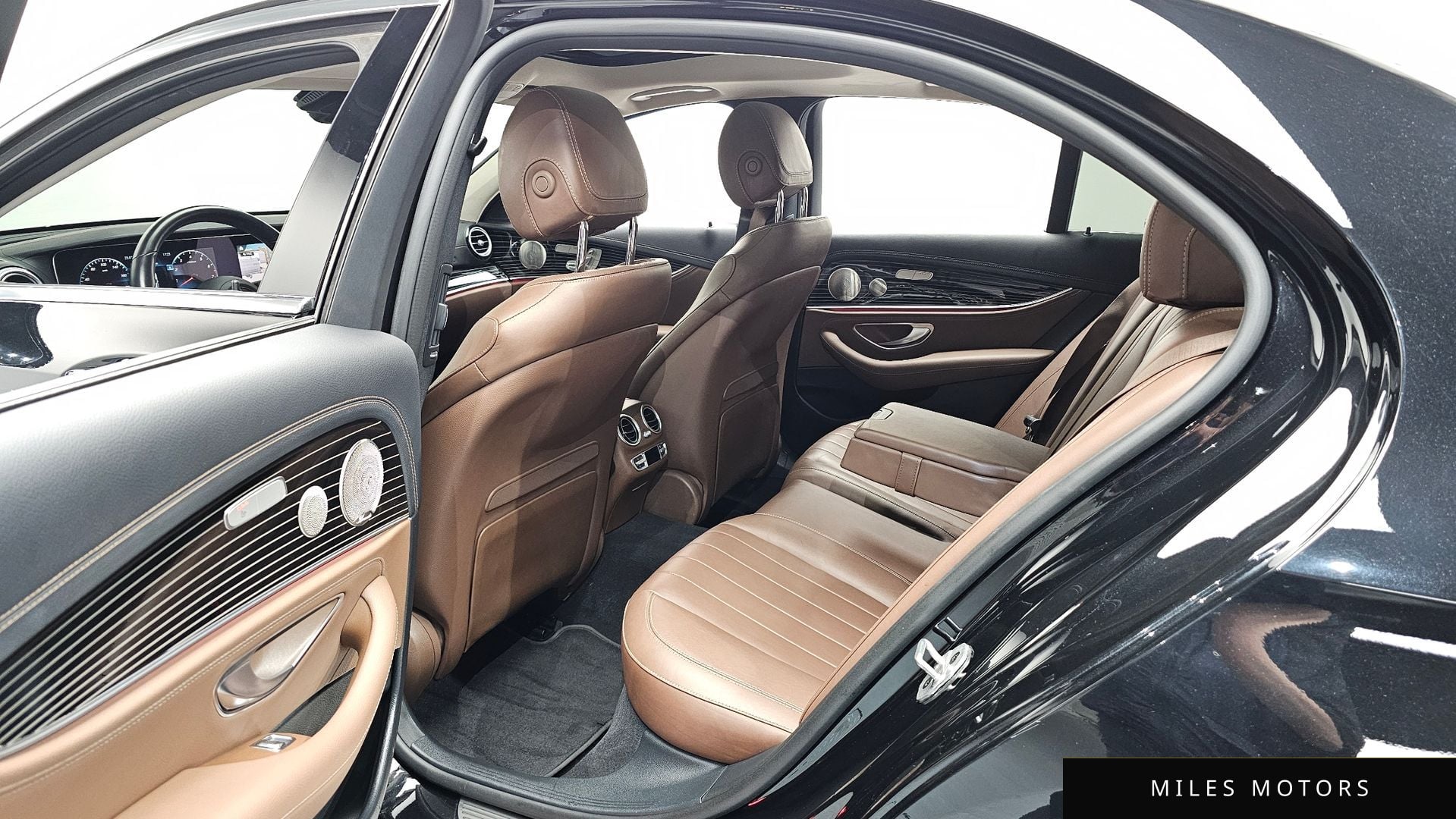 Mercedes-Benz E-Class W213 2021 — миниатюра 12