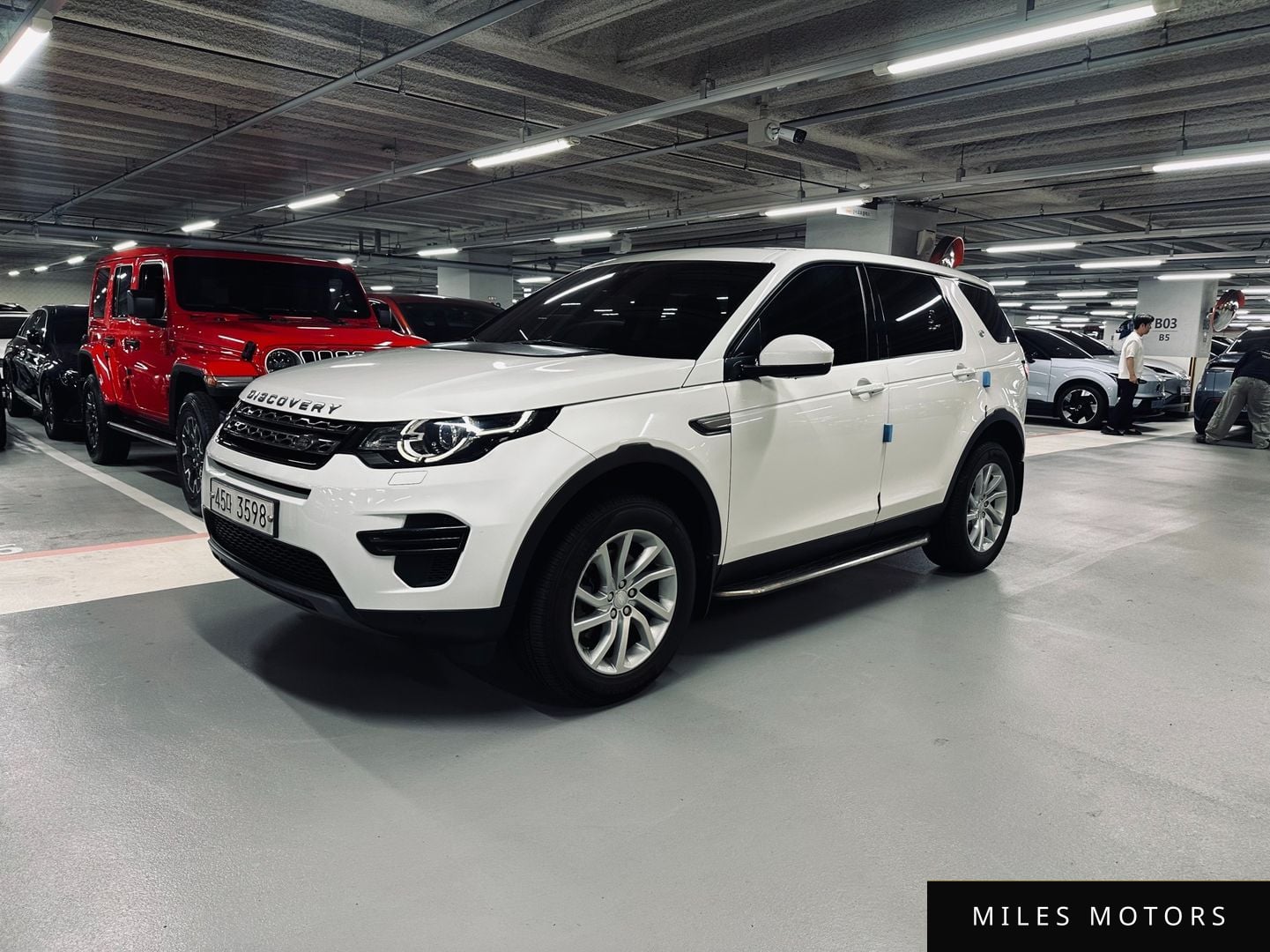 Land Rover Discovery Sport 2018 — фото 1 из 12