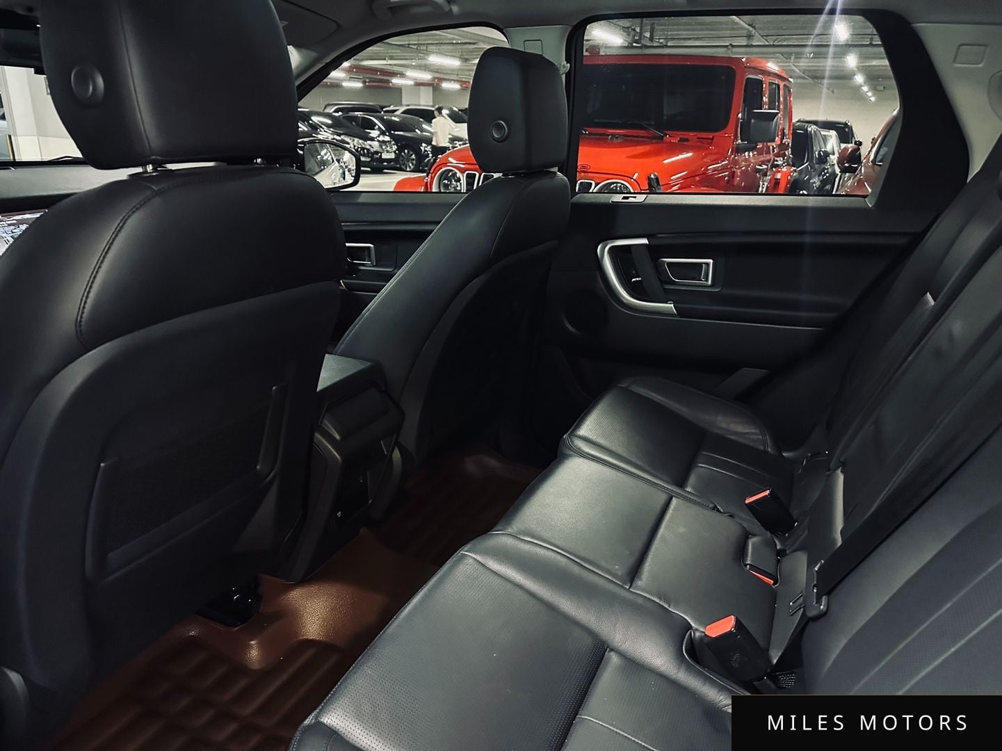 Land Rover Discovery Sport 2018 — миниатюра 11
