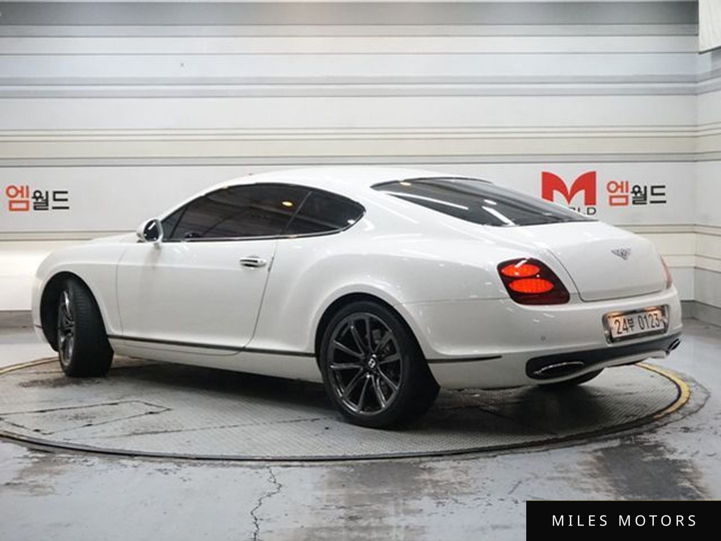 Bentley Continental GT 2010 — миниатюра 2