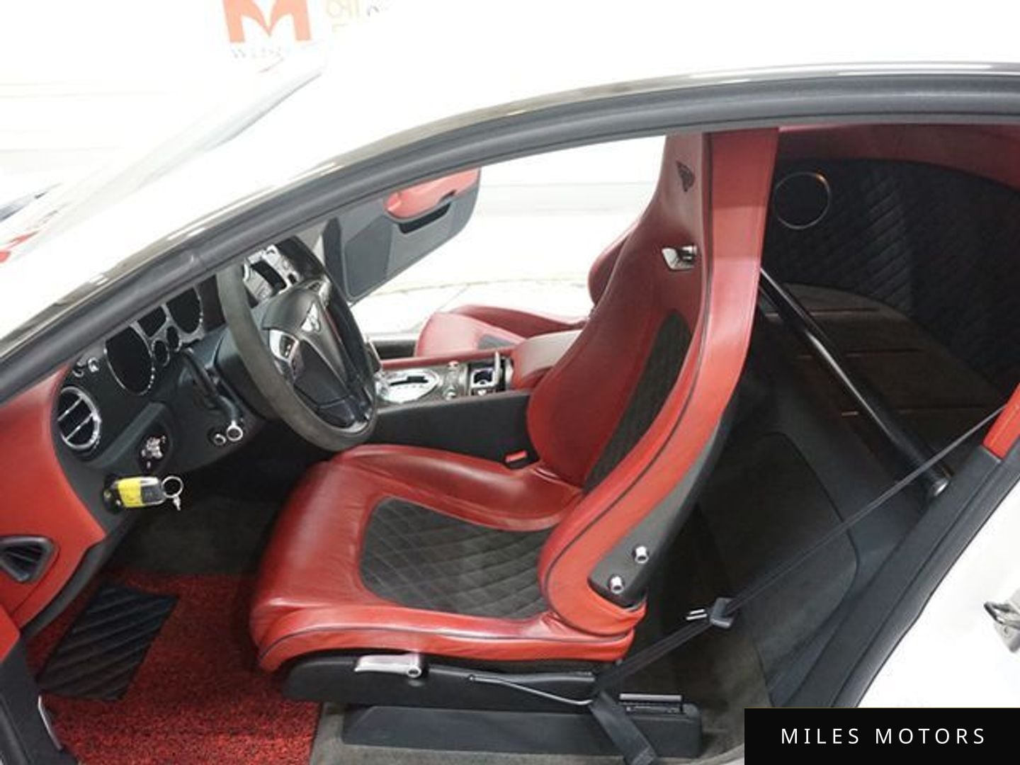 Bentley Continental GT 2010 — миниатюра 10