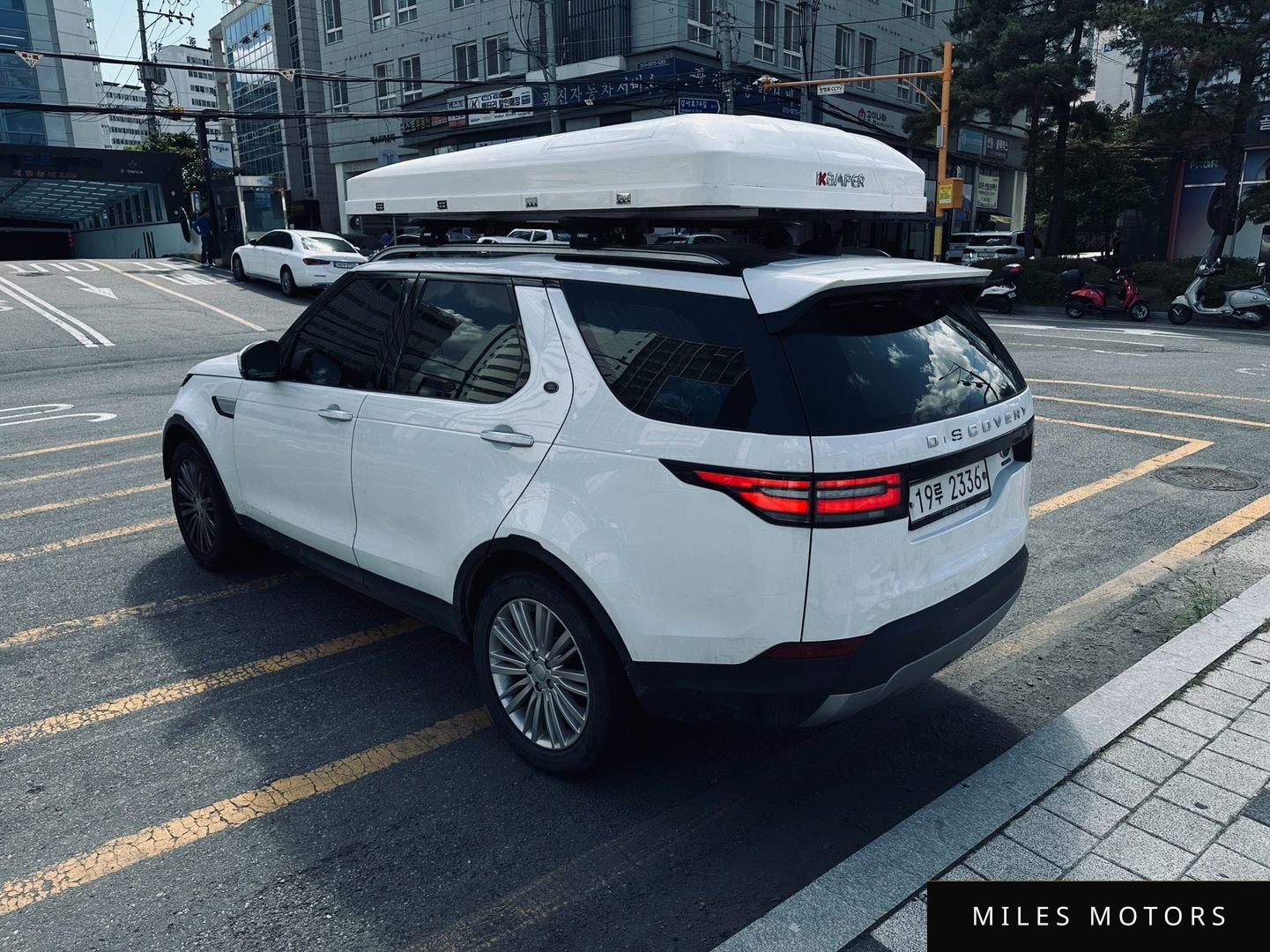 Land Rover Discovery 2017 — миниатюра 3