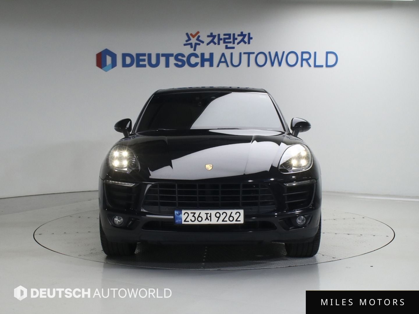 Porsche Macan 2017 — миниатюра 2