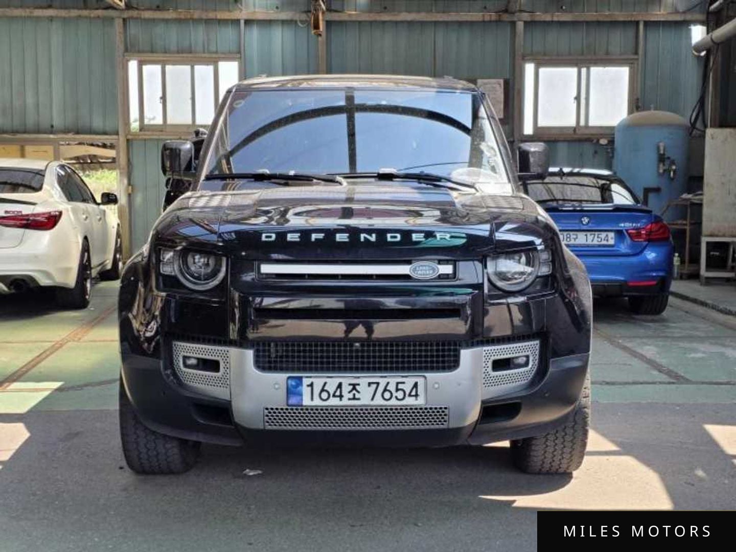 Land Rover Defender 2023 — миниатюра 3