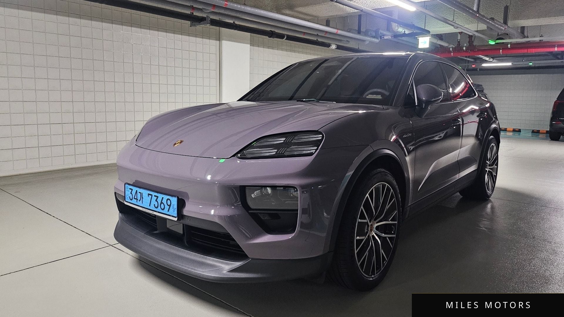 Porsche Macan 2025 — миниатюра 2