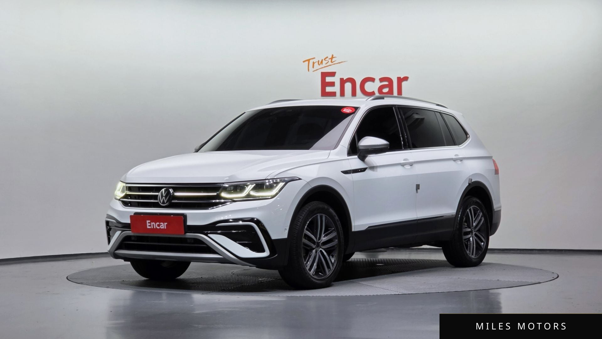 Volkswagen Tiguan 2022 — фото 1 из 12